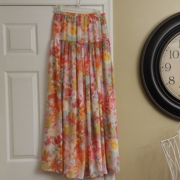 Boston Proper Dresses & Skirts - Women's Lovely Boston Proper Maxi Skirt